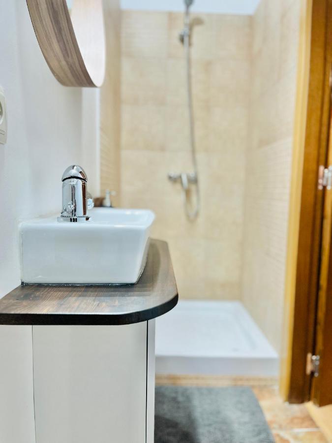 Nuevo Cosy Loft 4Pax Estavar Eksteriør billede