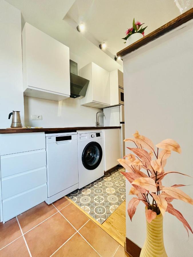 Nuevo Cosy Loft 4Pax Estavar Eksteriør billede