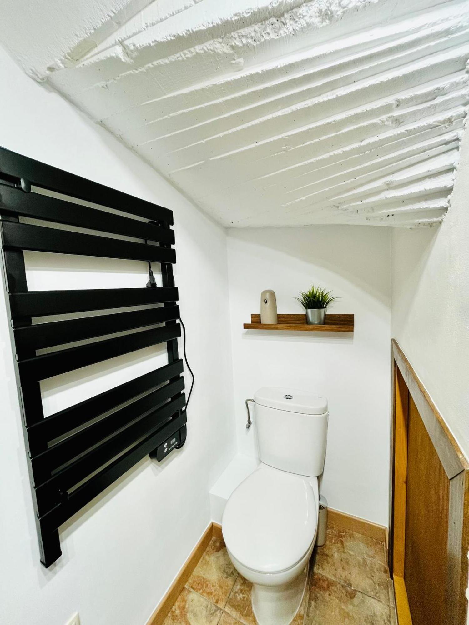 Nuevo Cosy Loft 4Pax Estavar Eksteriør billede